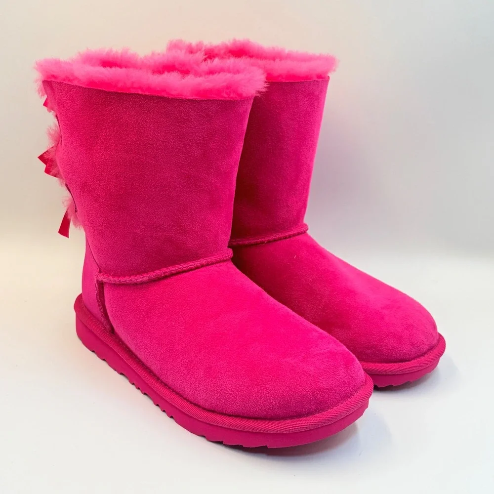 UGG Bailey Bow II Pink Suede Boots Sheepskin 1017394K Big Kids Size 5 Cozy